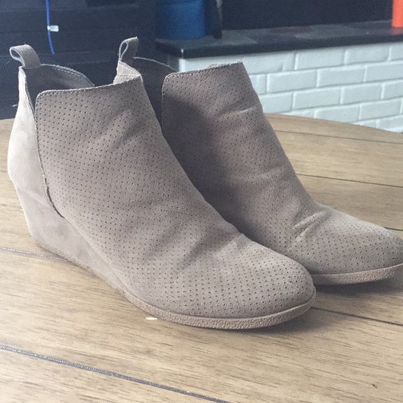 breana faux suede wedge bootie